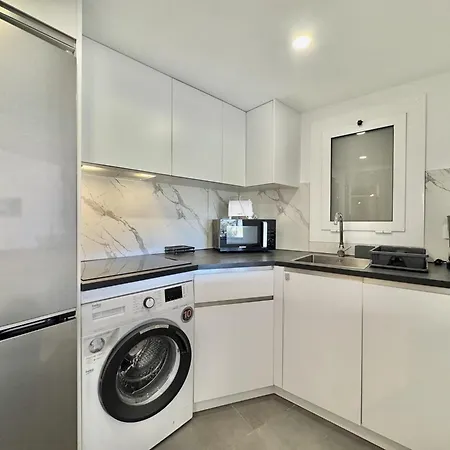 California Apartment *